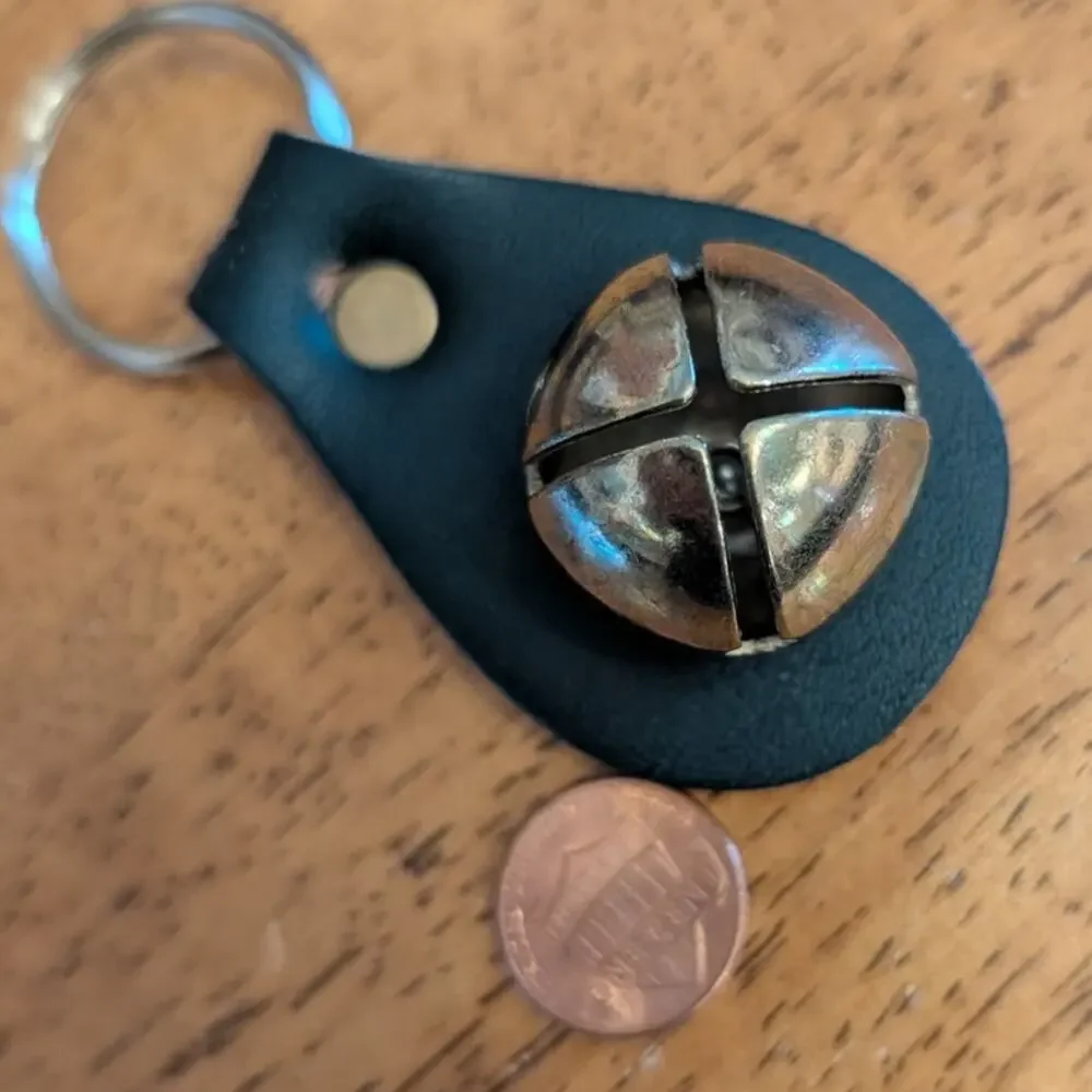 New England Handcrafted Bell-Hiking Bear Bell Clip Leather